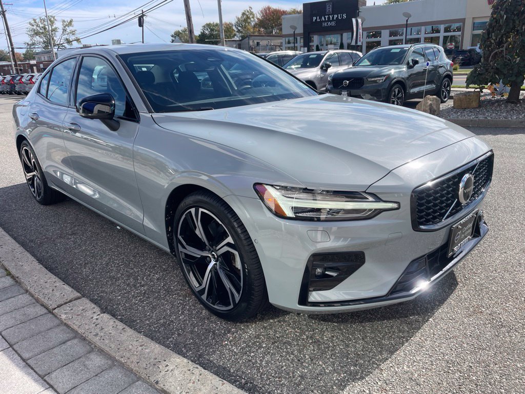 Certified 2024 Volvo S60 B5 Plus w/ Climate Package AWD/4WD image 7