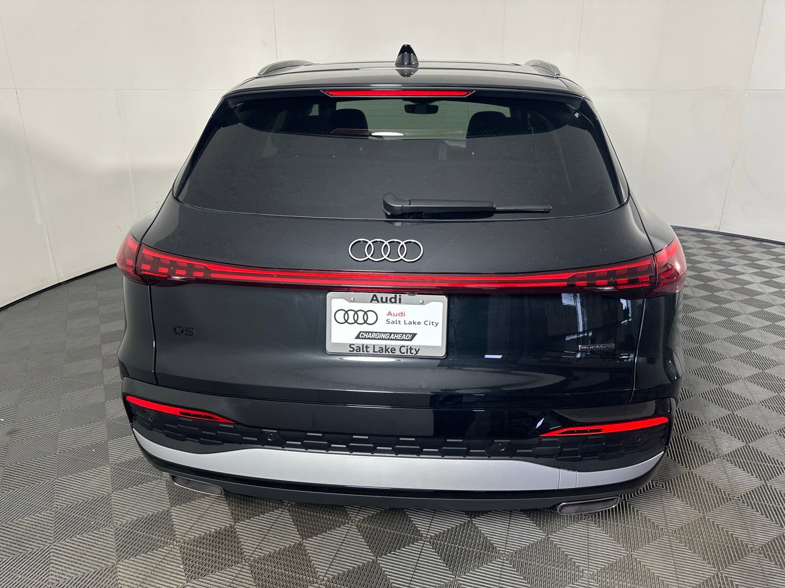 Certified 2025 Audi Q5 Premium w/ Premium Plus AWD/4WD image 6