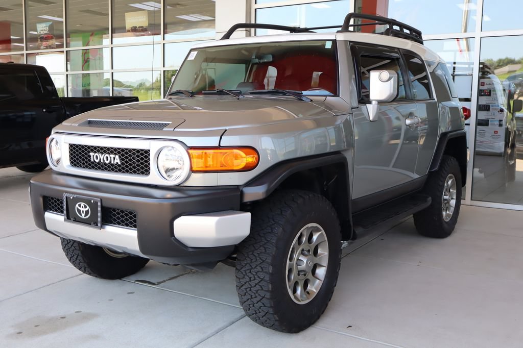 Used 2012 Toyota FJ Cruiser 4WD w/ Upgrade Pkg image 3