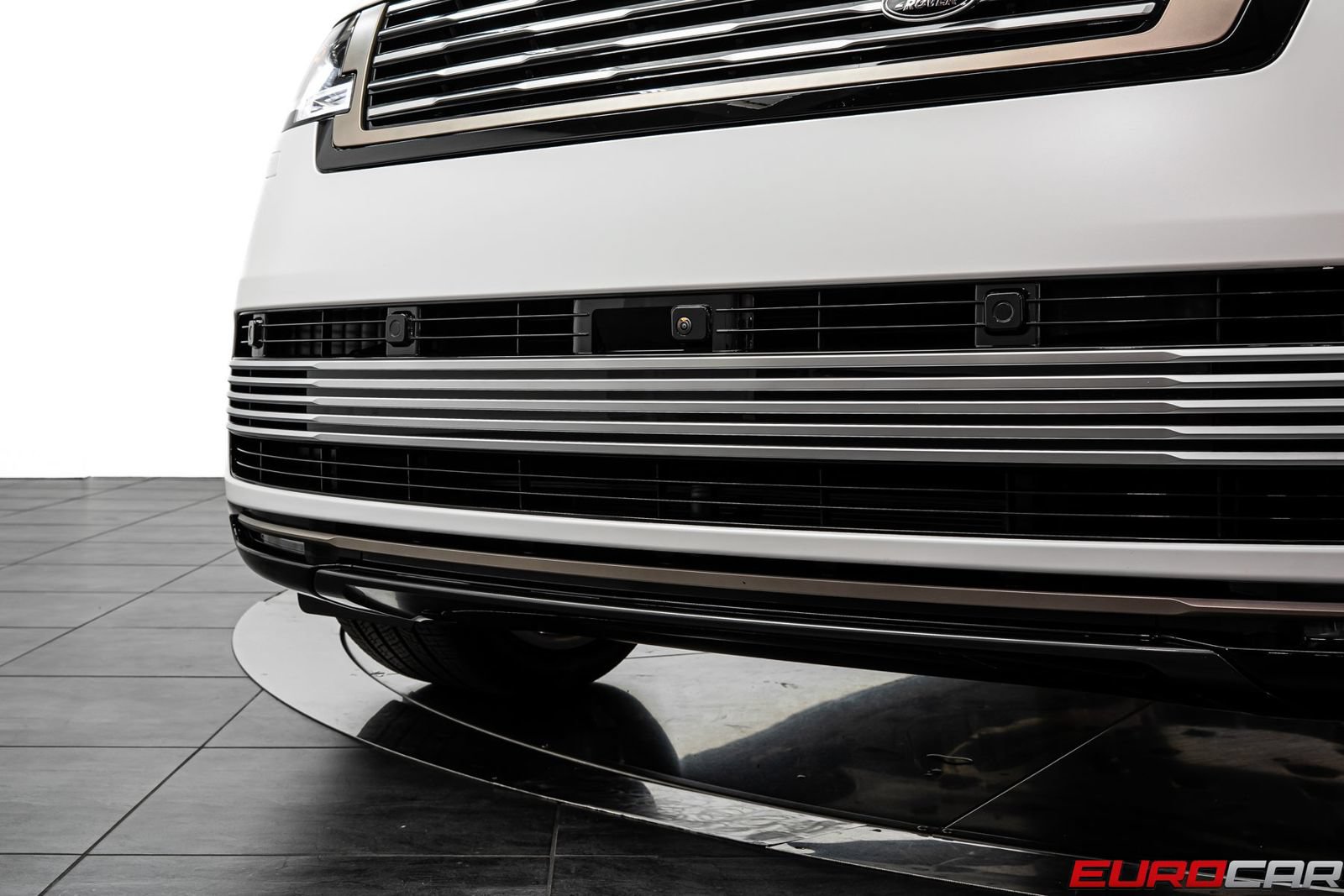 Used 2026 Land Rover Range Rover SV AWD/4WD image 11