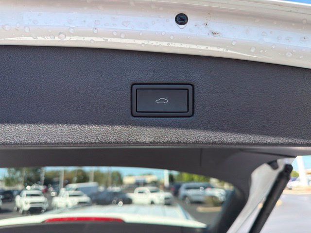 Used 2024 Volkswagen Tiguan SE AWD/4WD image 36
