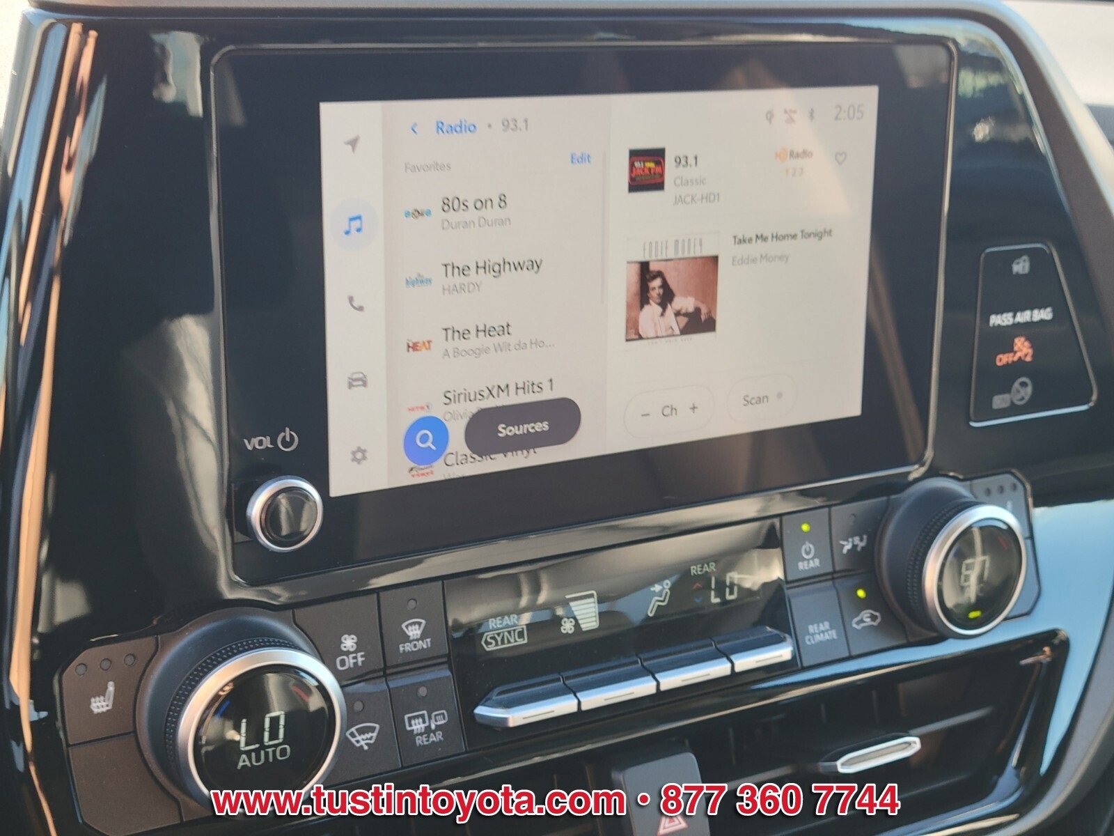 Certified 2023 Toyota Highlander XLE image 20