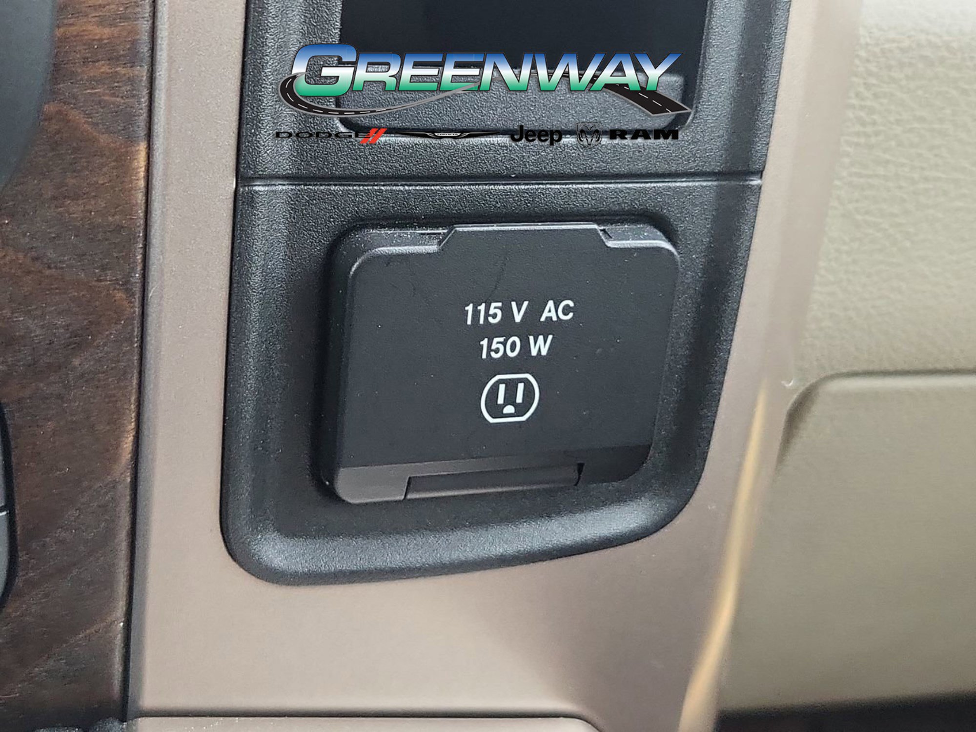Used 2017 RAM 1500 Laramie Longhorn RWD image 23
