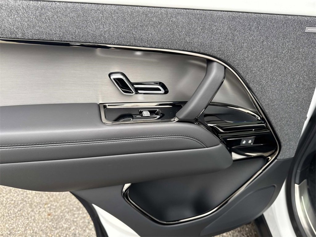 New 2026 Land Rover Range Rover Sport Dynamic SE image 12