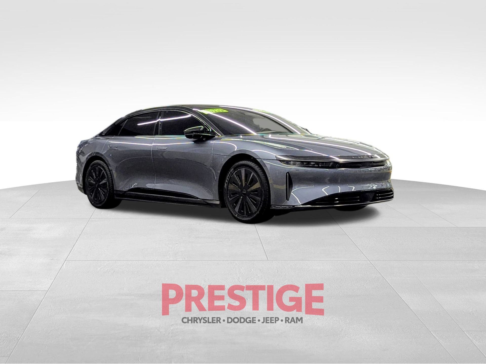Used 2025 Lucid Air Touring AWD/4WD image 8
