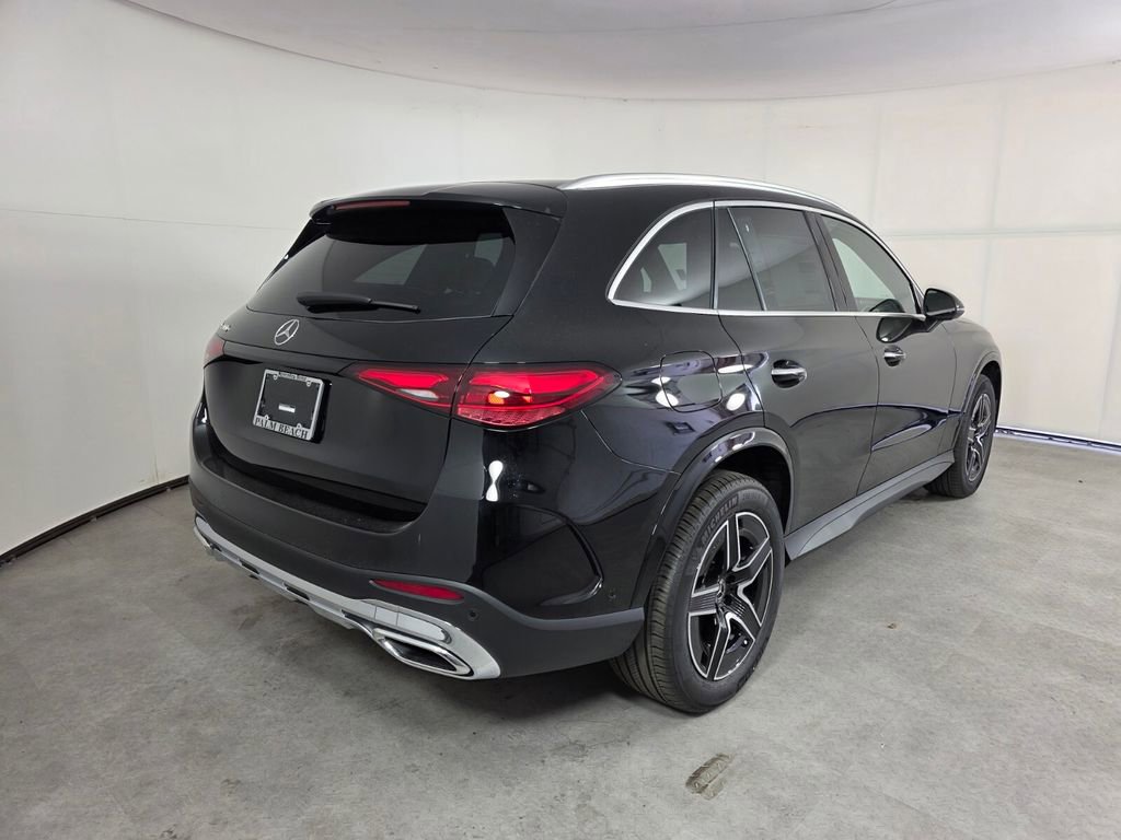 New 2026 Mercedes-Benz GLC 300 image 4