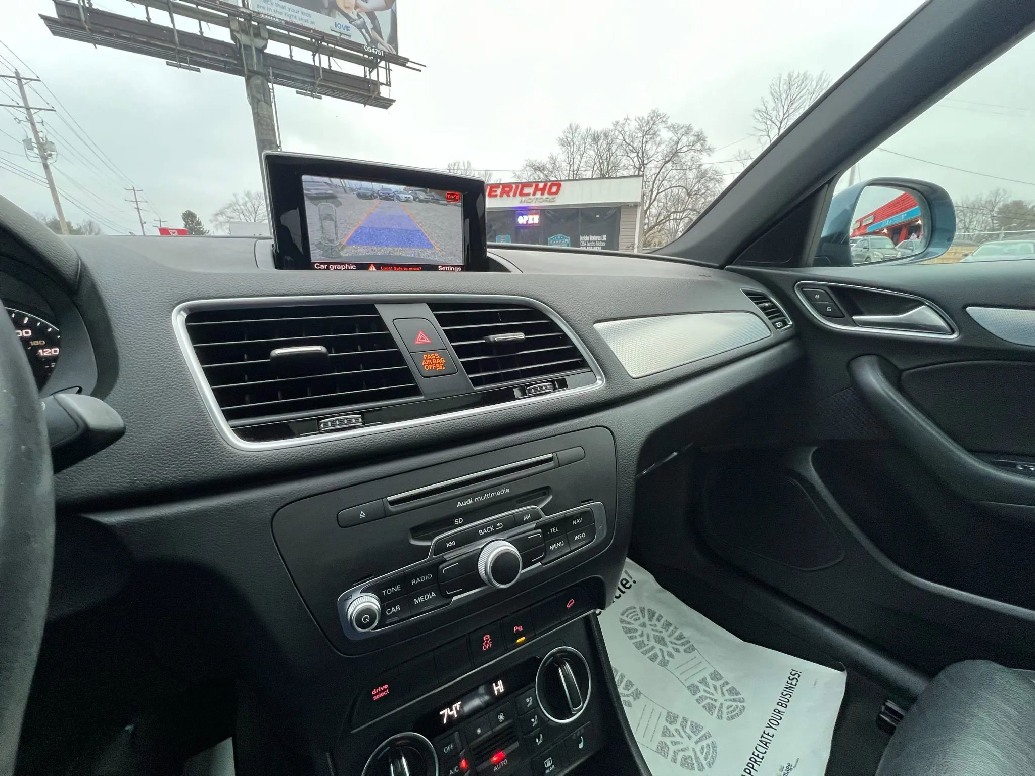 Used 2018 Audi Q3 2.0T Premium w/ Convenience Package image 18