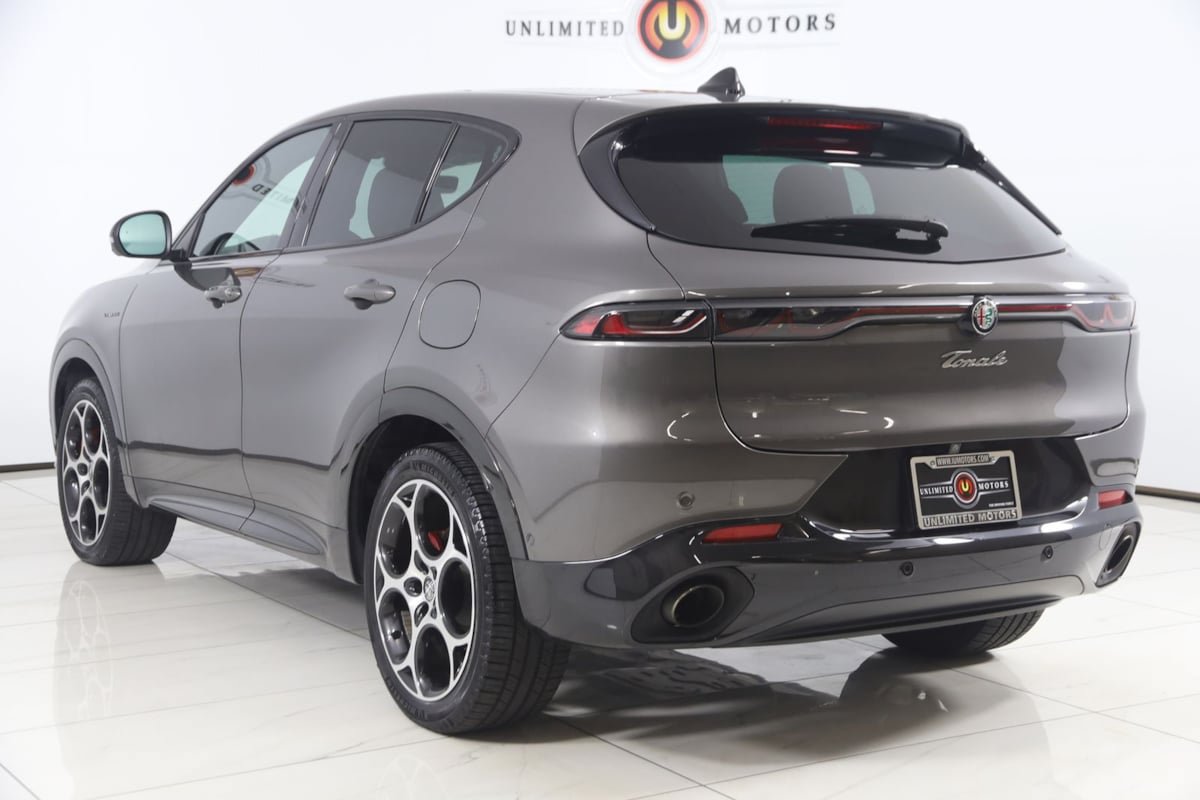 Used 2024 Alfa Romeo Tonale Veloce AWD/4WD image 4