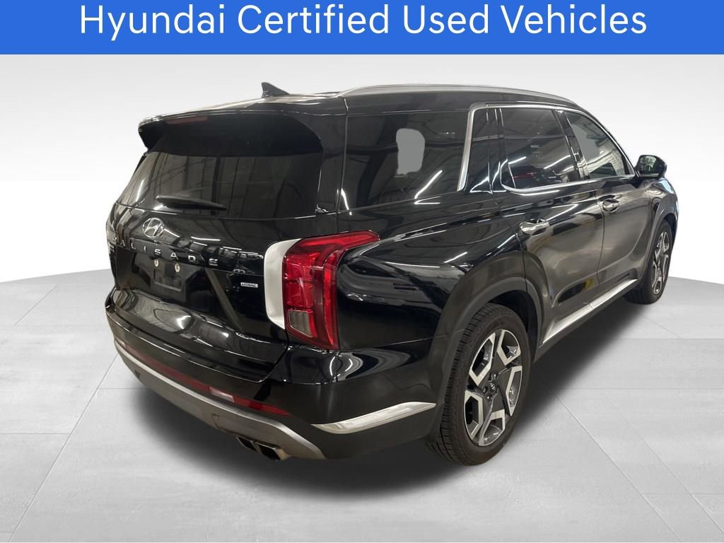 Used 2023 Hyundai Palisade Limited w/ Winter Package AWD/4WD image 3