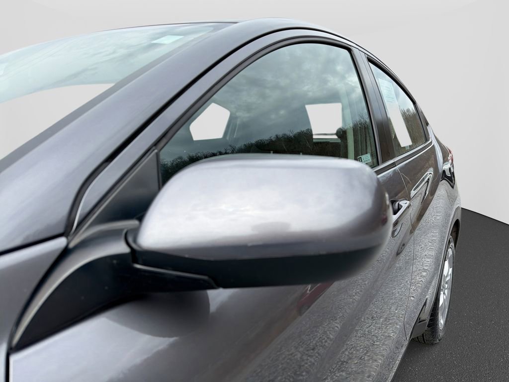 Used 2019 Honda HR-V LX image 11