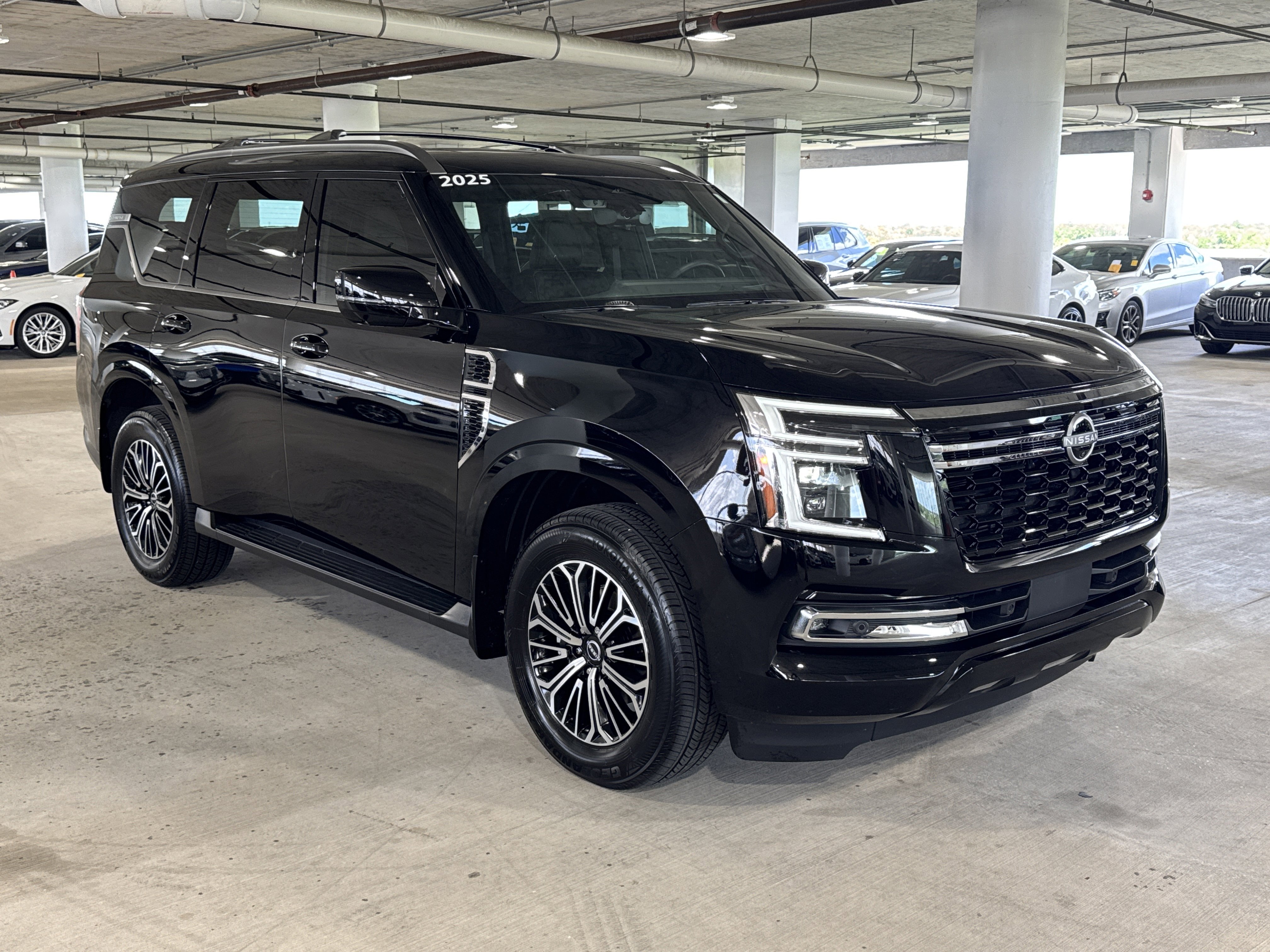 Used 2025 Nissan Armada Platinum image 2