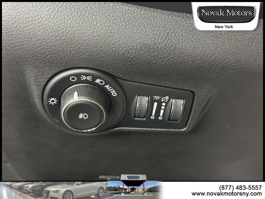 Used 2022 Jeep Compass Limited w/ Sun and Sound Group AWD/4WD image 18