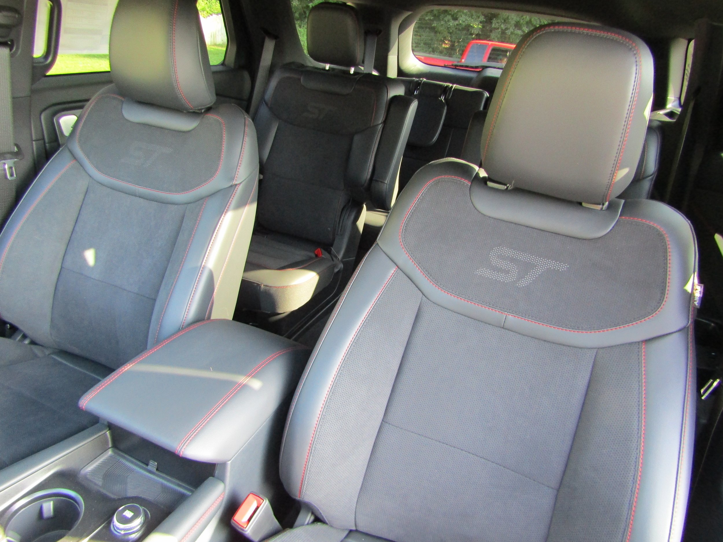 New 2027 Ford Explorer ST w/ Sun And Sound Package AWD/4WD image 33