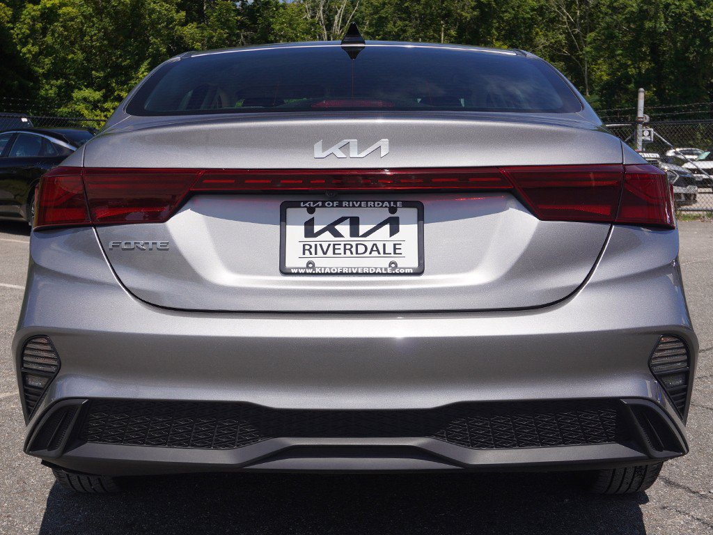 Used 2023 Kia Forte LXS FWD image 8