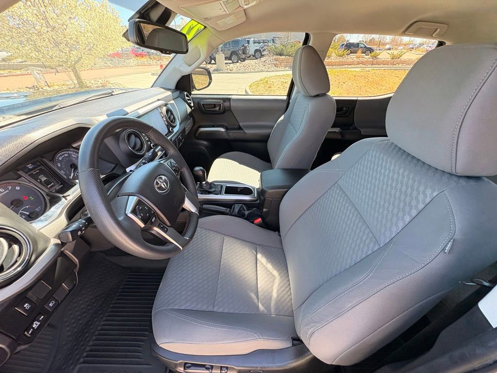 Used 2022 Toyota Tacoma SR5 image 32