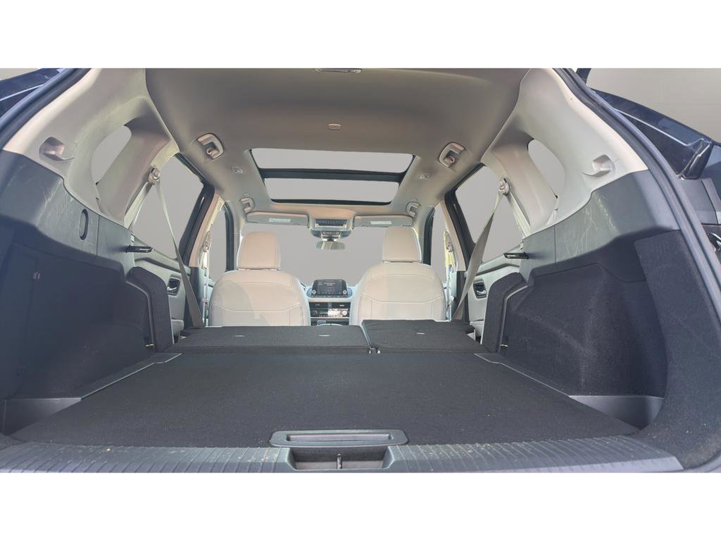 Certified 2023 Nissan Rogue SV w/ SV Premium B Package image 17