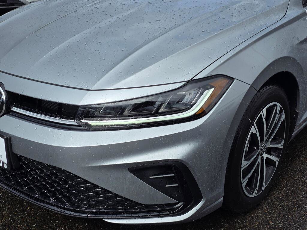 New 2026 Volkswagen Jetta Sport FWD image 9