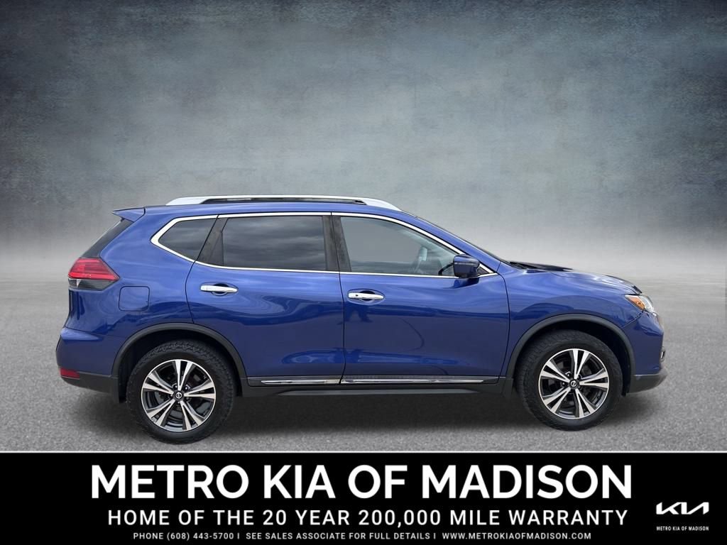 Used 2017 Nissan Rogue SL w/ SL Premium Package image 5