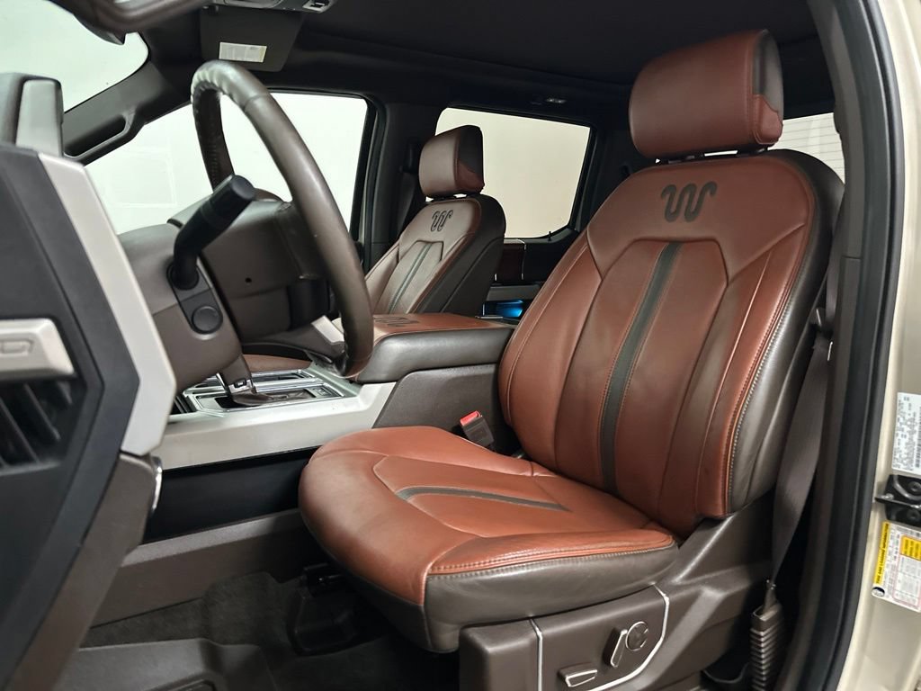Used 2018 Ford F150 King Ranch w/ Equipment Group 601A Luxury AWD/4WD image 29