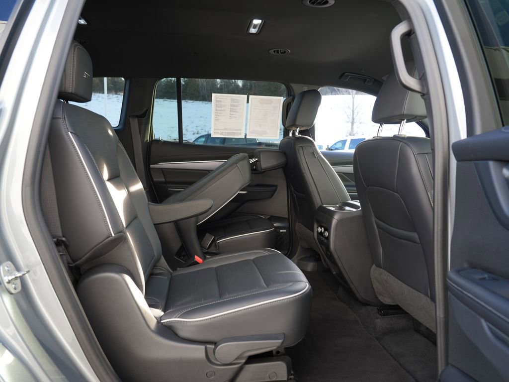 Used 2025 Buick Enclave Sport Touring image 28