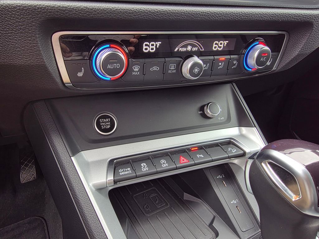 Used 2024 Audi Q3 2.0T Premium AWD/4WD image 18