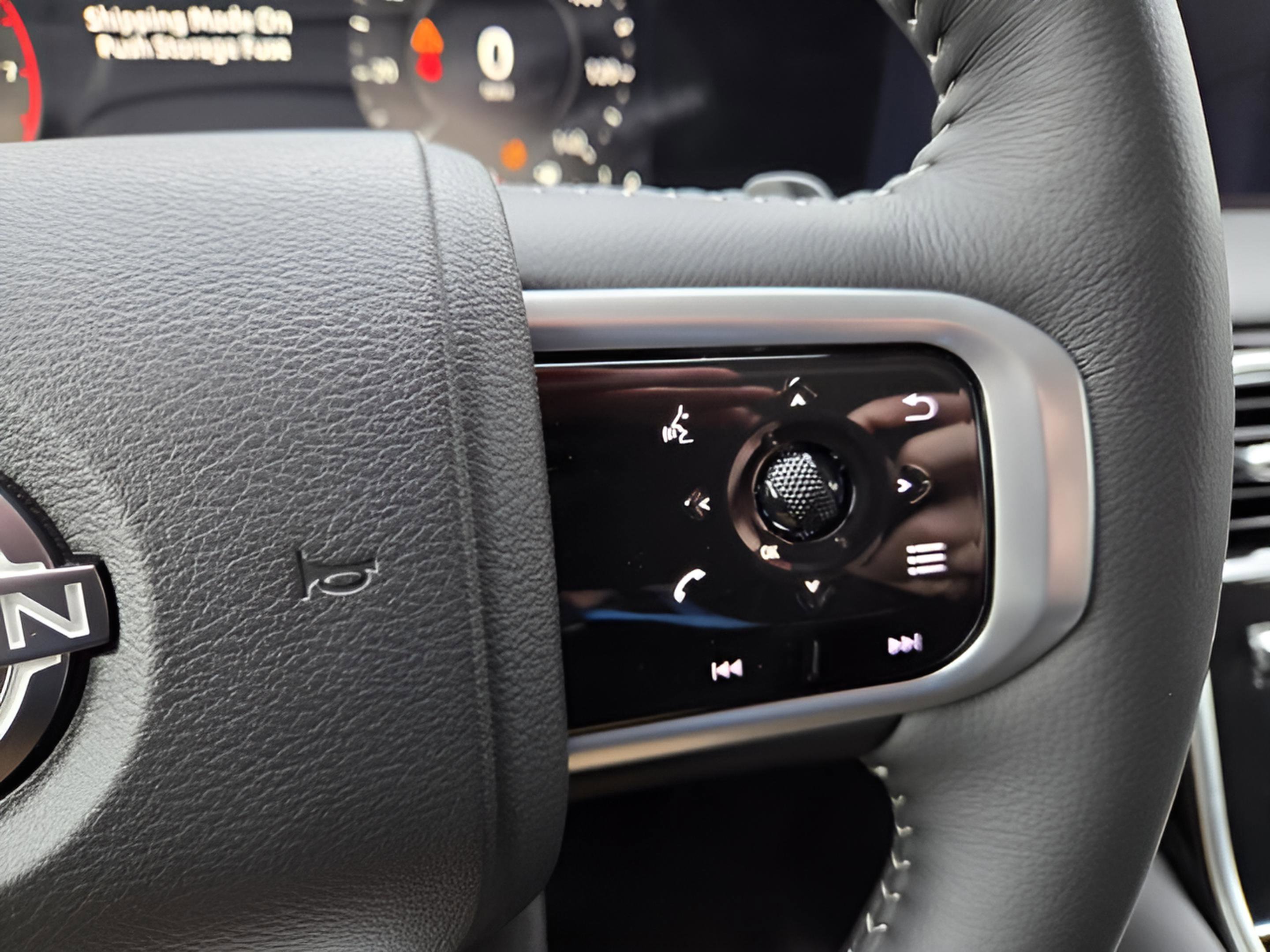 New 2026 Nissan Armada SV image 10