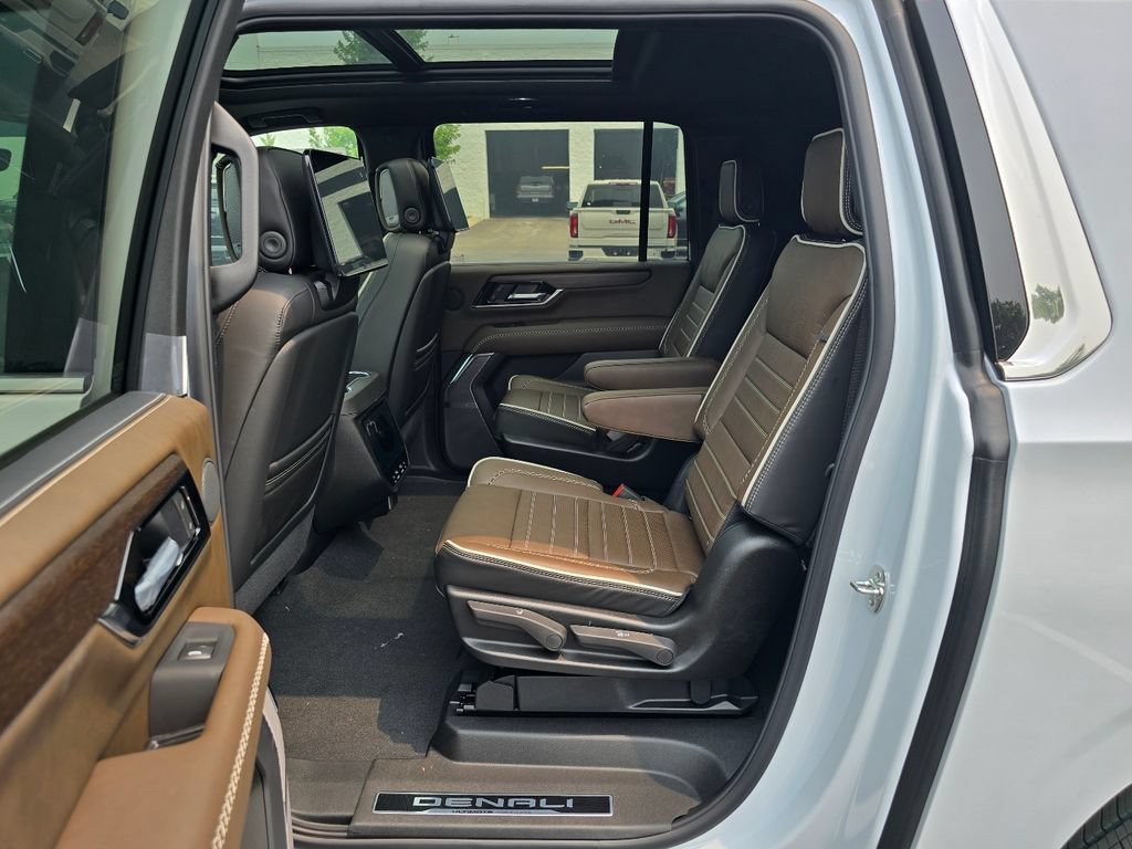 New 2026 GMC Yukon XL Denali Ultimate AWD/4WD image 25