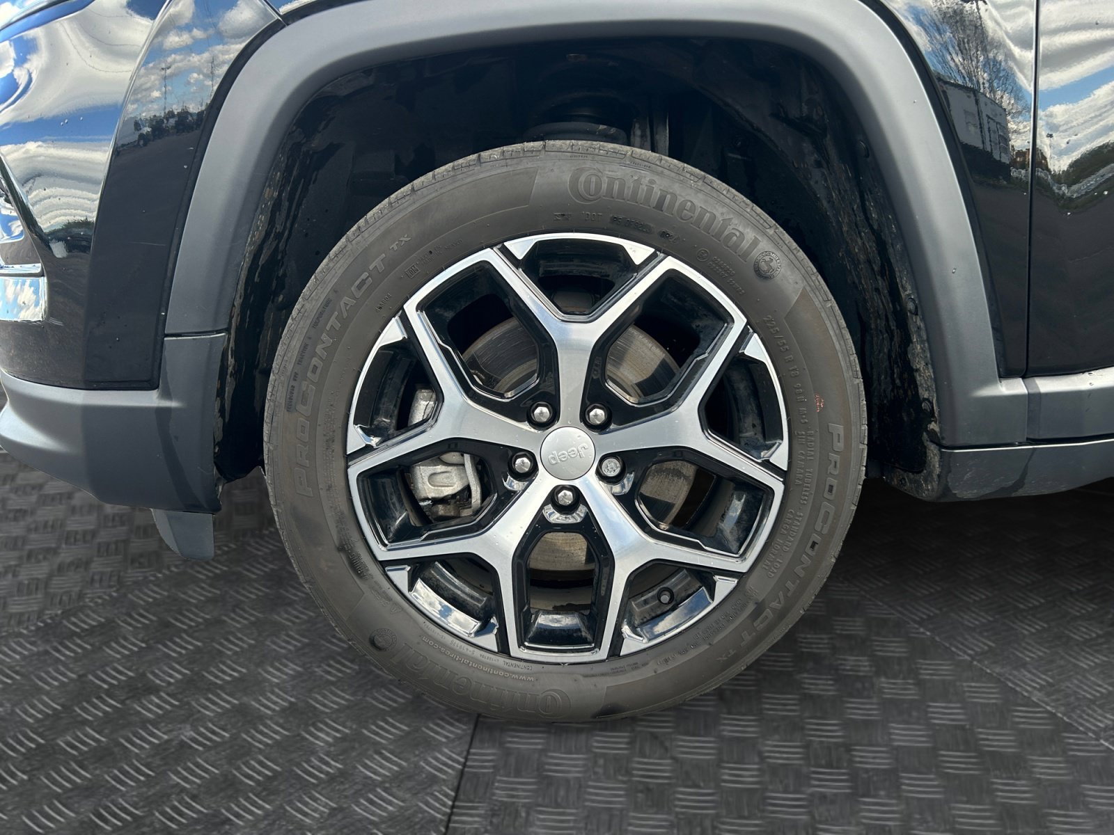 Used 2024 Jeep Compass Limited AWD/4WD image 16