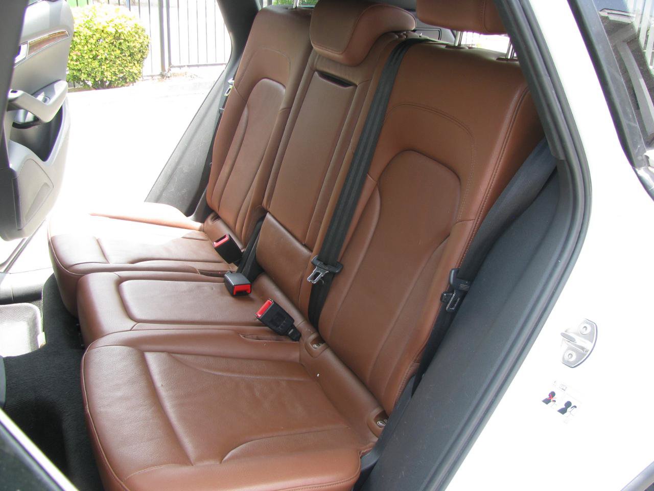Used 2011 Audi Q5 2.0T Premium AWD/4WD image 12