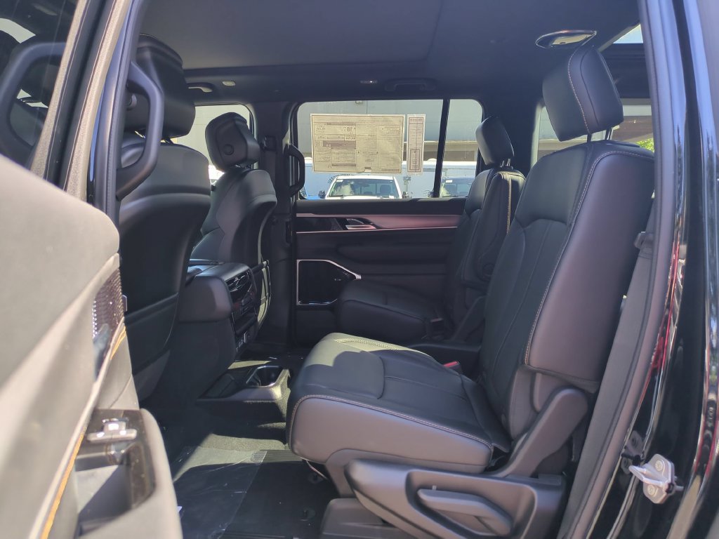 New 2026 Jeep Grand Wagoneer L 4WD image 14
