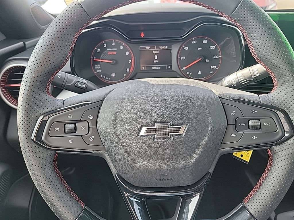 Used 2024 Chevrolet Trax RS w/ Sunroof Package FWD image 13