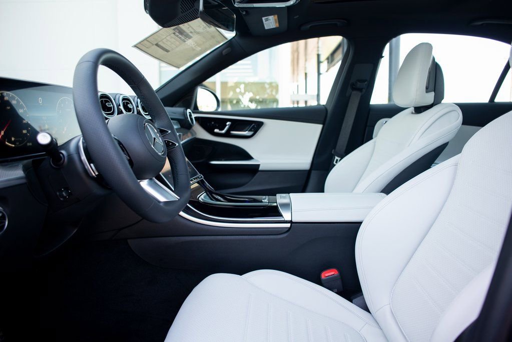 Used 2024 Mercedes-Benz C 300 4MATIC Sedan image 26