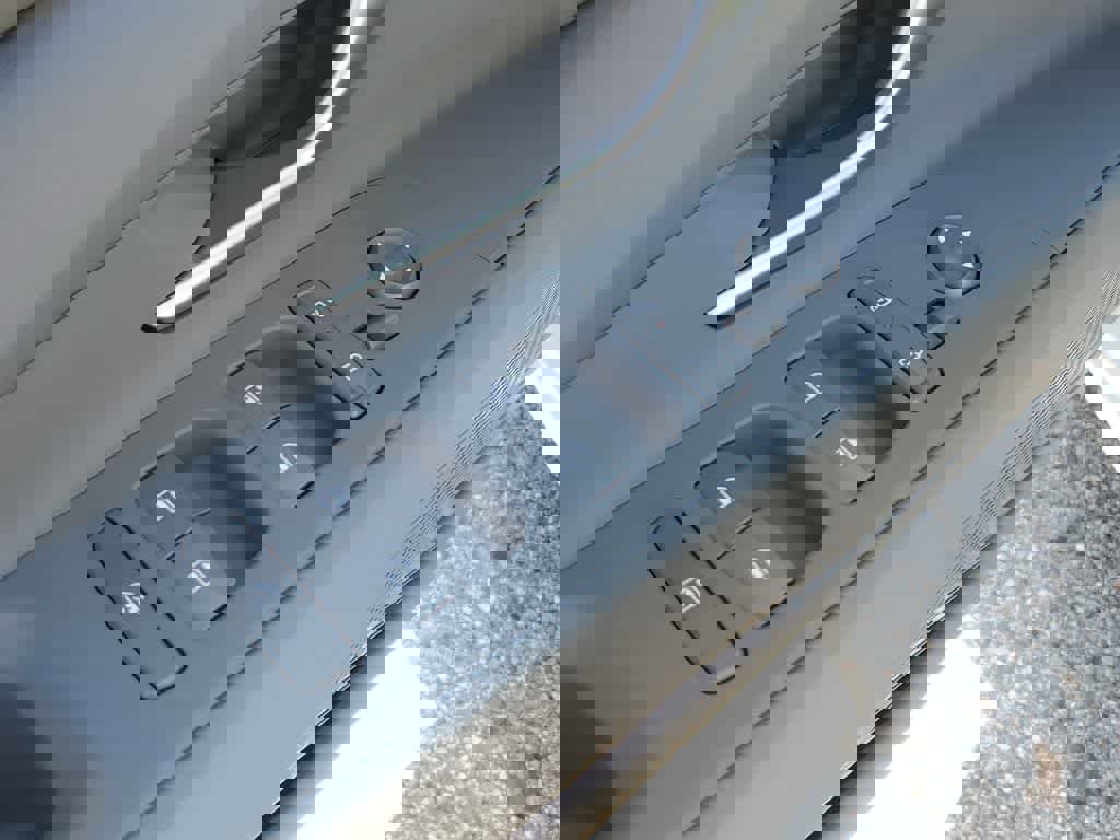 New 2026 Hyundai Elantra SEL Sport Premium image 18