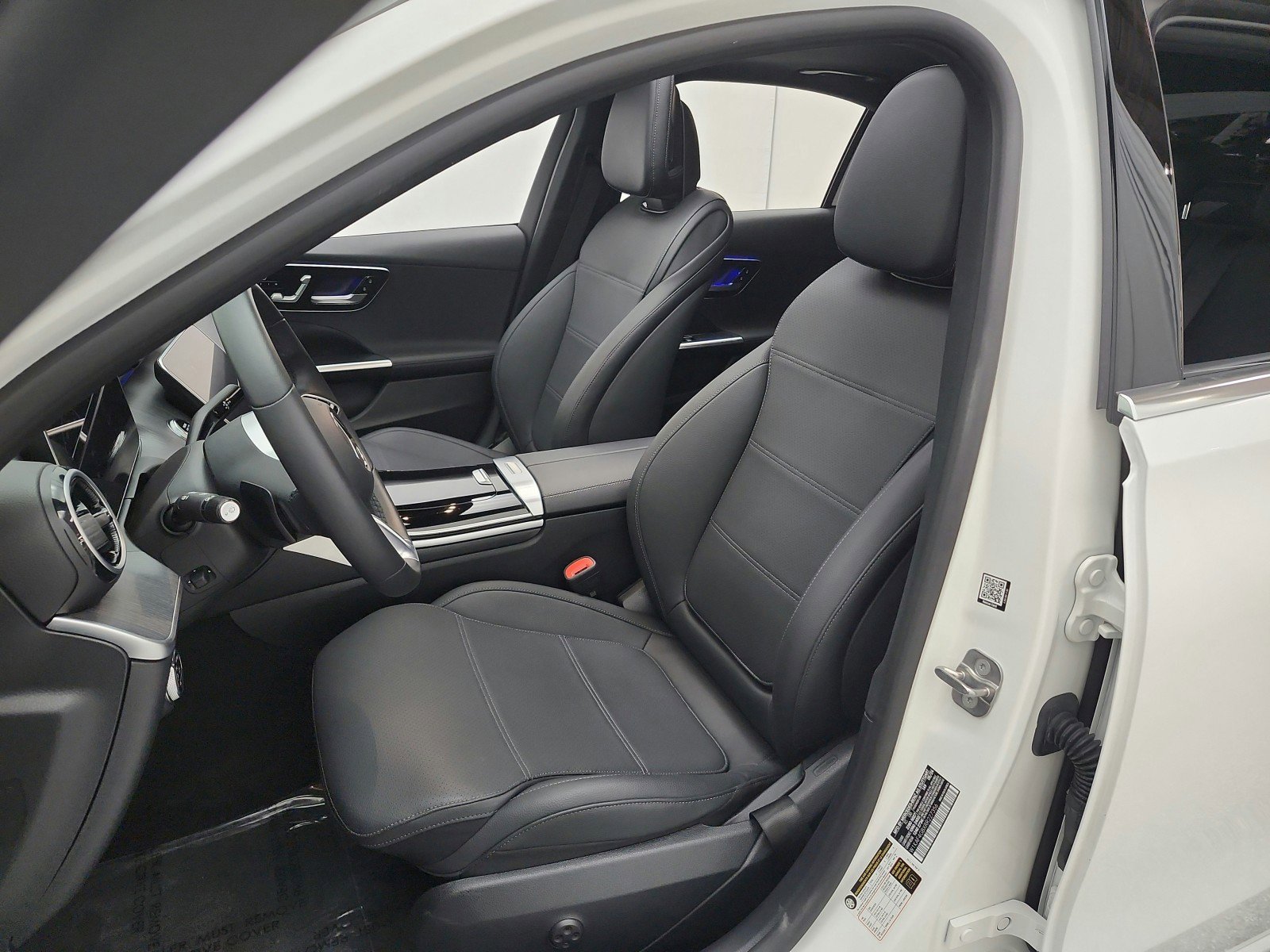 Used 2024 Mercedes-Benz C 300 Sedan image 10