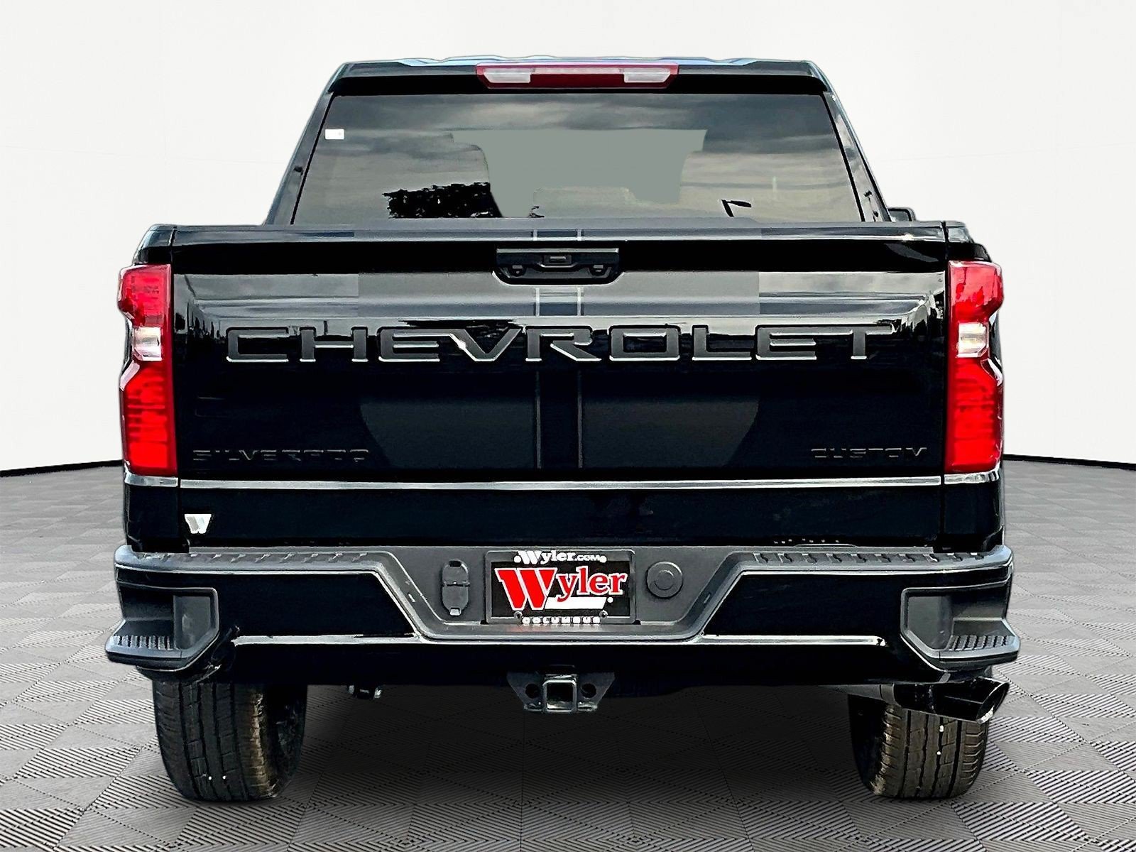 New 2026 Chevrolet Silverado 1500 Custom w/ Rally Edition AWD/4WD image 5