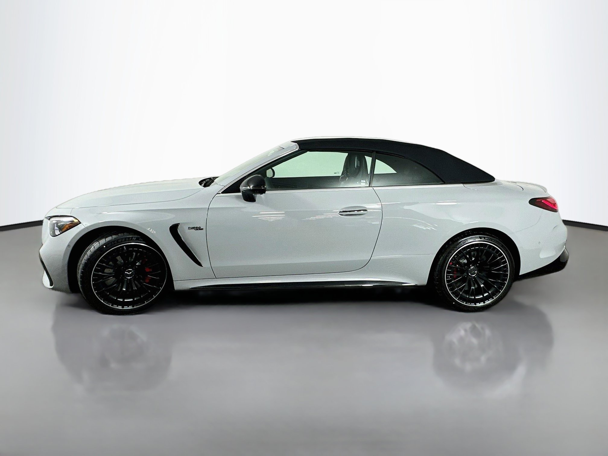 New 2027 Mercedes-Benz CLE 53 AMG 4MATIC Cabriolet image 4