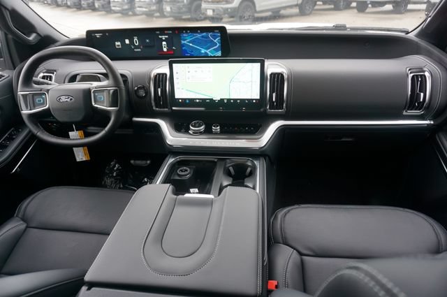 New 2027 Ford Expedition Platinum w/ Stealth Performance Package AWD/4WD image 6