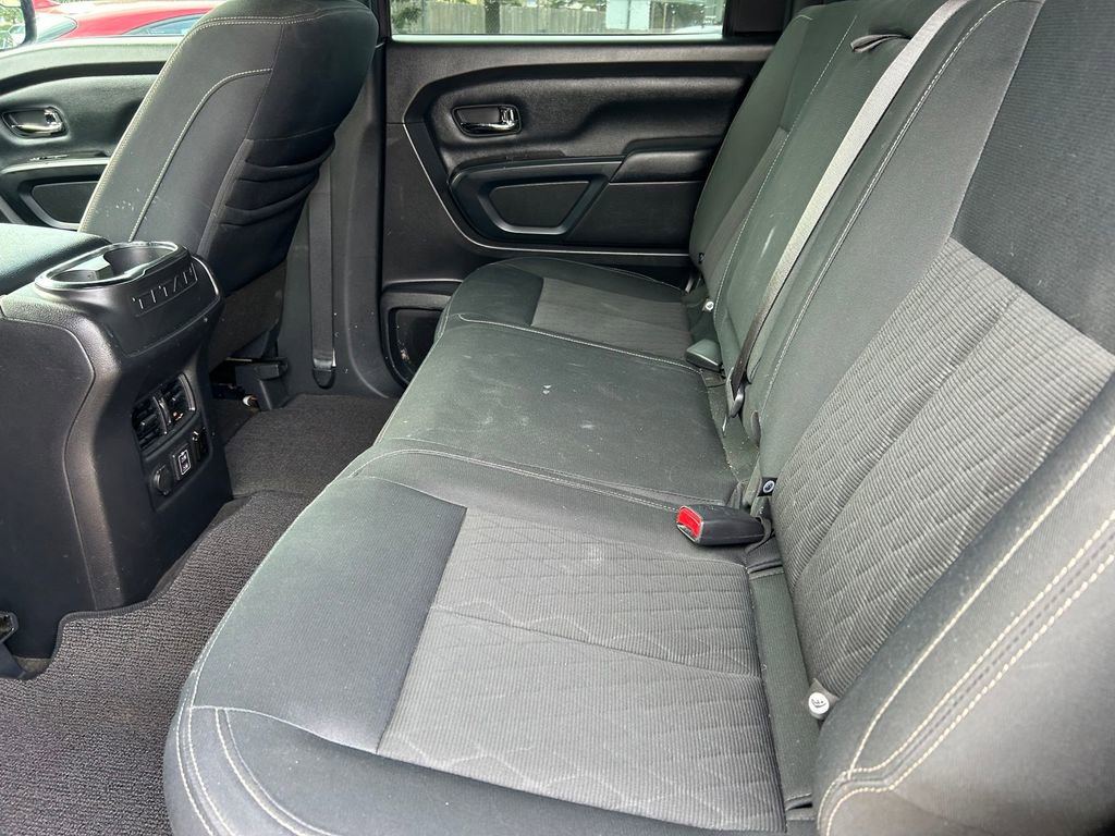 Used 2019 Nissan Titan SV w/ SV Convenience Package AWD/4WD image 15