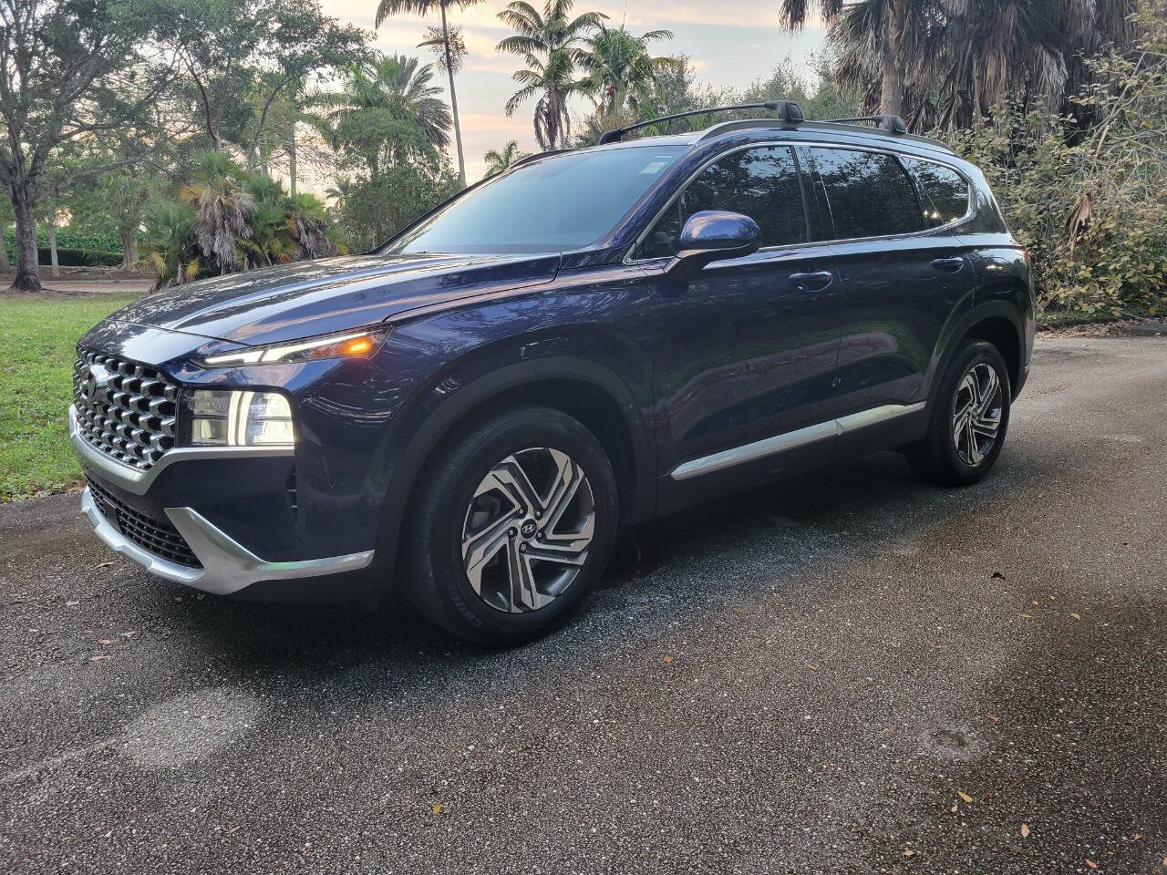 Used 2022 Hyundai Santa Fe SEL FWD image 3