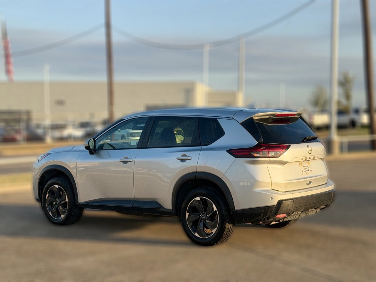 Certified 2025 Nissan Rogue SV FWD image 5