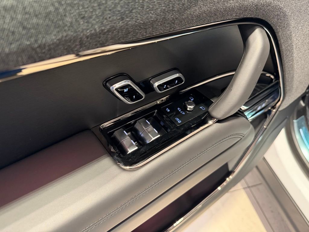 New 2025 Land Rover Range Rover Sport Dynamic SE AWD/4WD image 27