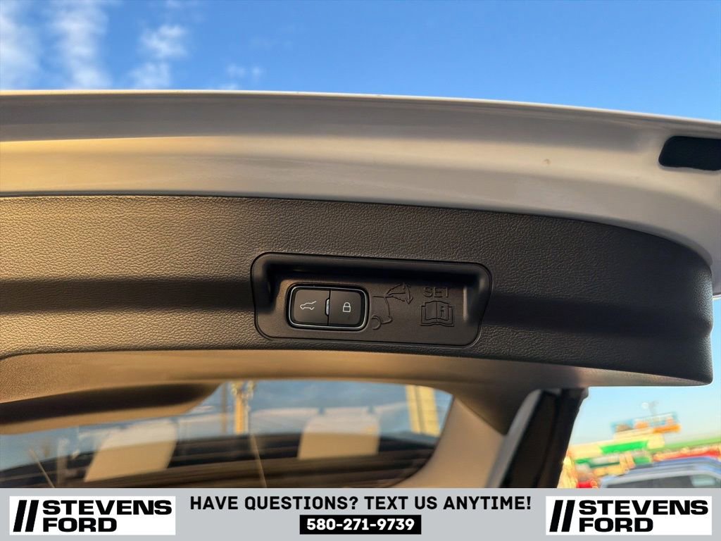 New 2026 Ford Explorer Platinum w/ LUX Leather Package image 17