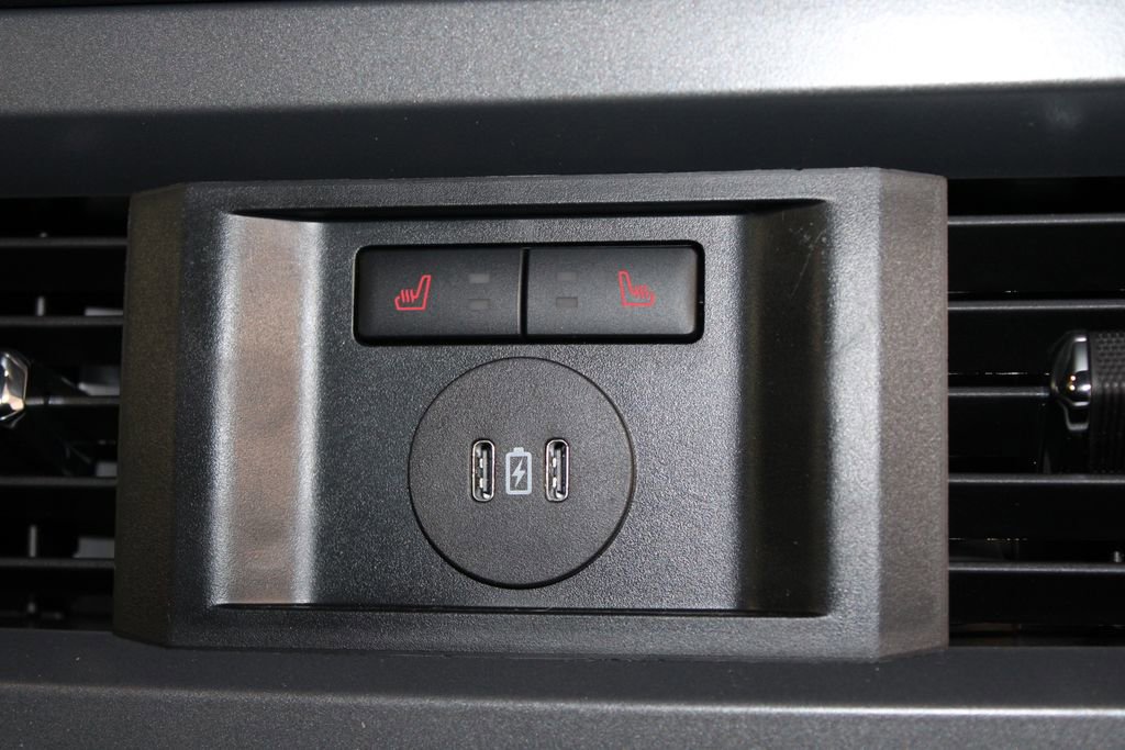 New 2026 Ford F250 Lariat w/ Black Appearance Package image 33