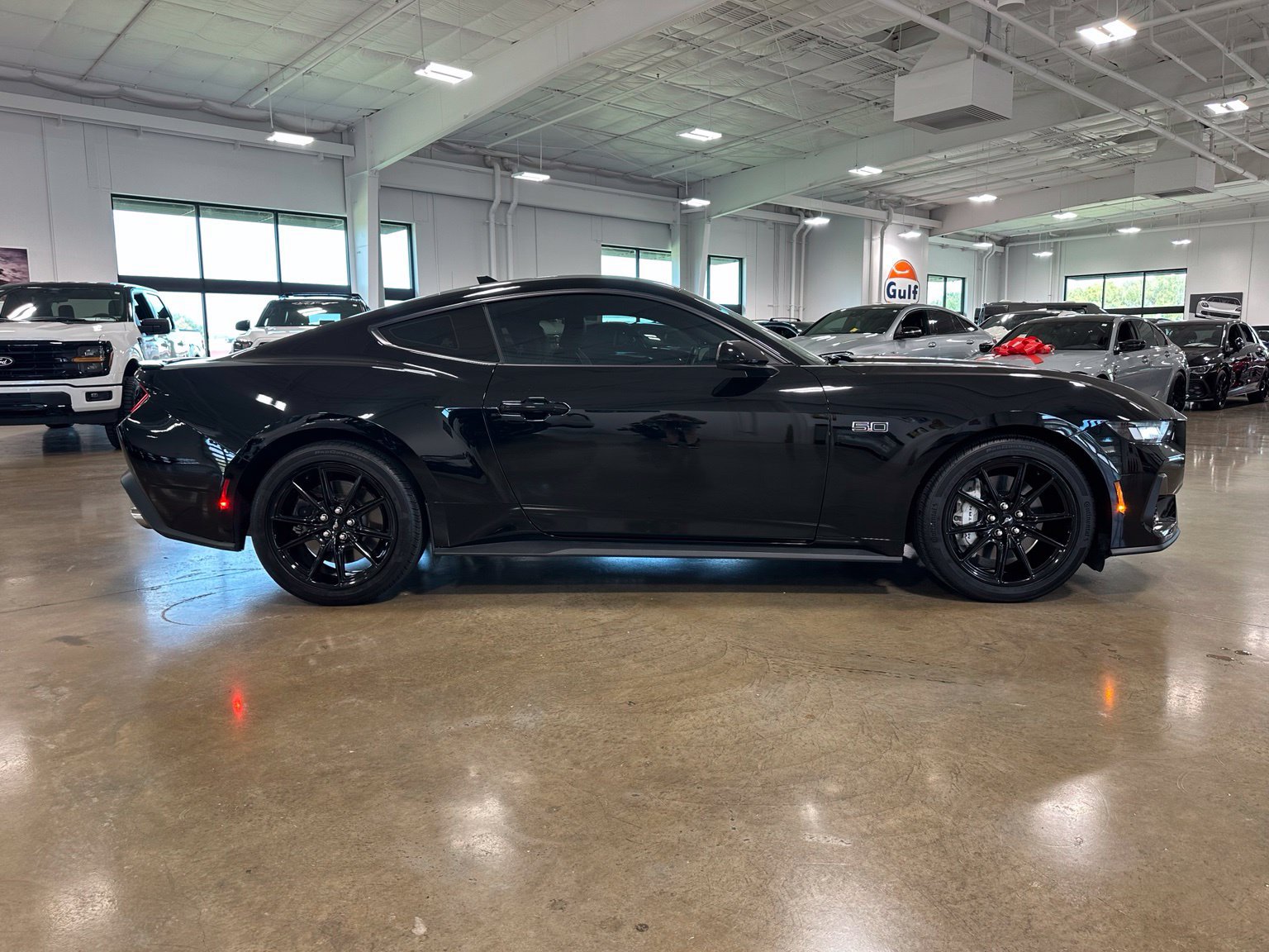 Used 2024 Ford Mustang GT Premium RWD image 9