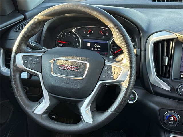 Used 2024 GMC Terrain SLE w/ Driver Convenience Package image 14