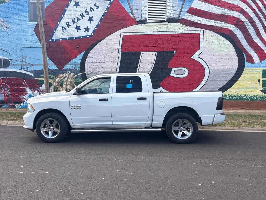 Used 2018 RAM 1500 Express w/ Express Value Package AWD/4WD image 4