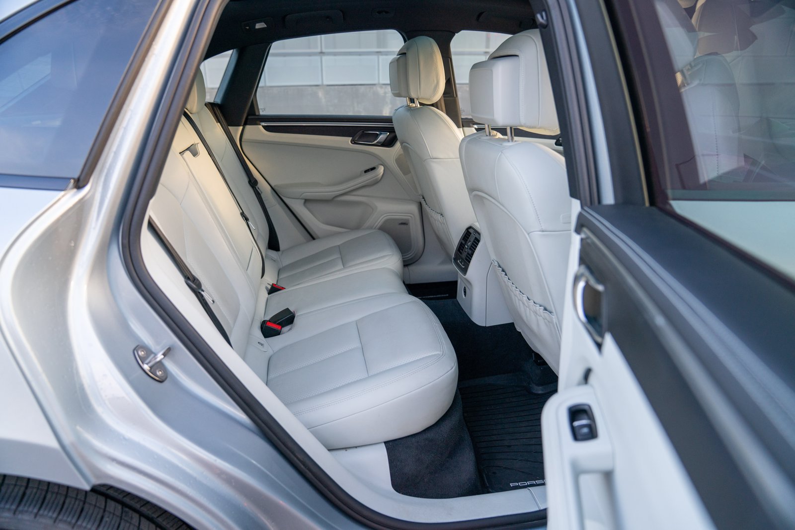 Certified 2023 Porsche Macan GTS AWD/4WD image 25