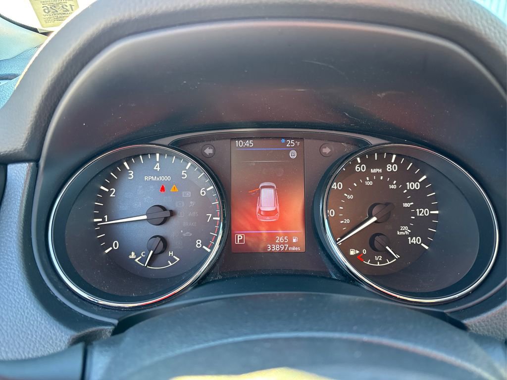 Used 2020 Nissan Rogue SV image 22