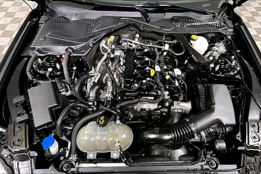 Used 2023 Ford Mustang Premium image 9