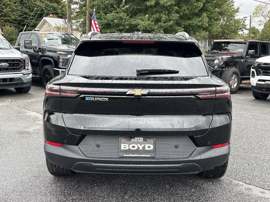 New 2026 Chevrolet Equinox EV LT image 8